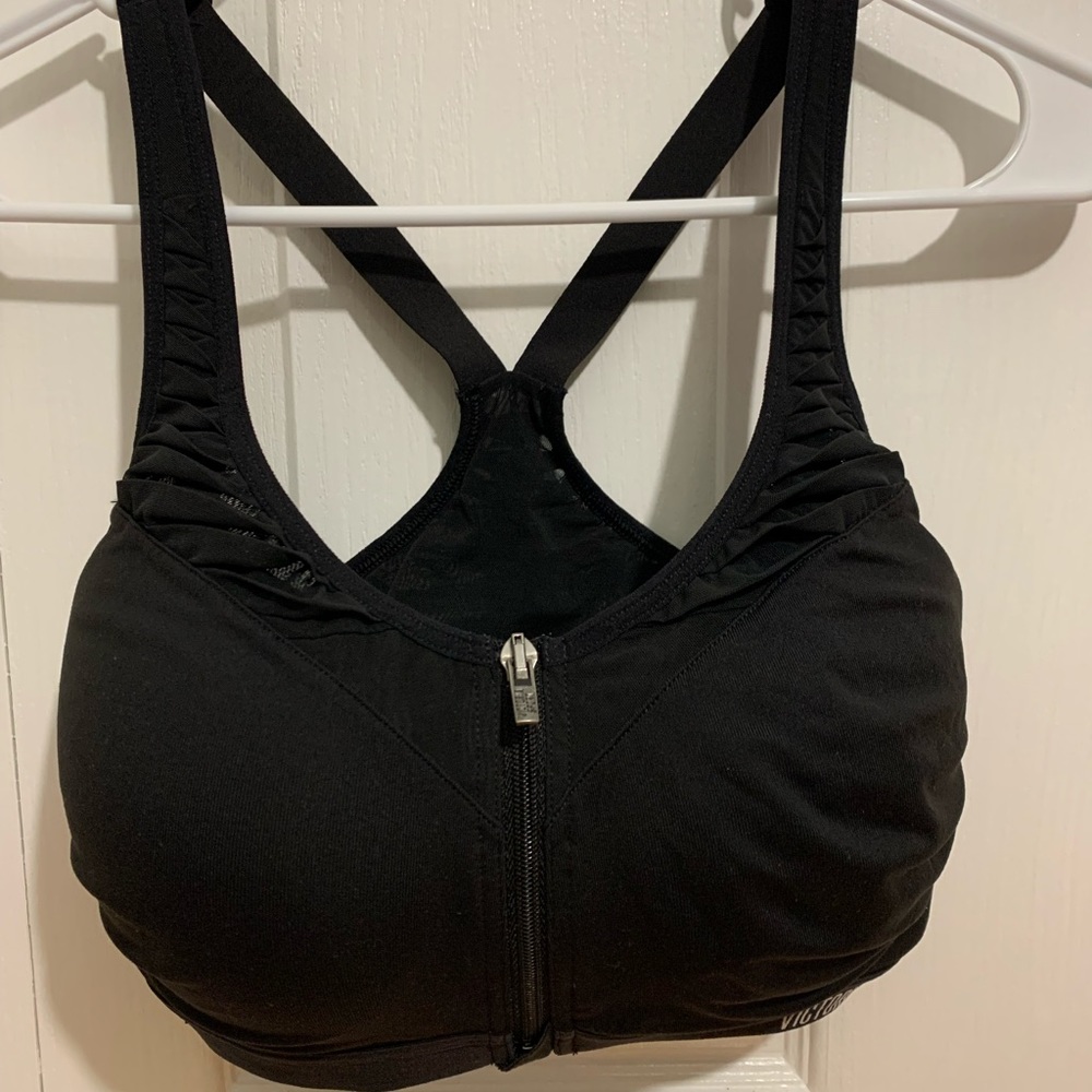 Victoria's Secret Knockout Sports Bra - 34DDD
